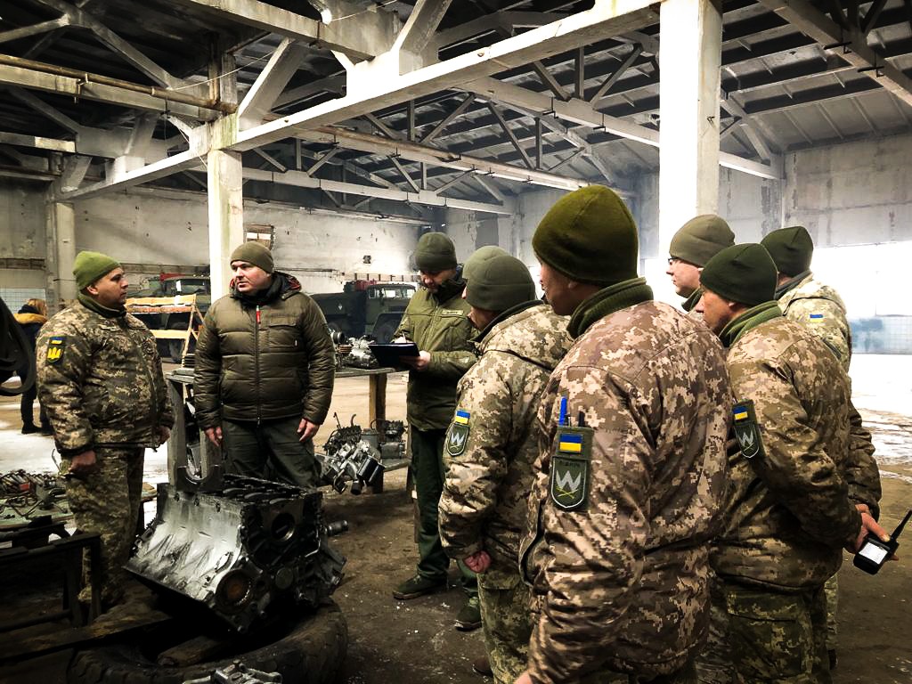 Ми вирішили напряму сконтактувати підприємства Концерну та військових, що відповідають за експлуатацію та ремонт бронетехніки у підрозділах, — Юрій Гусєв